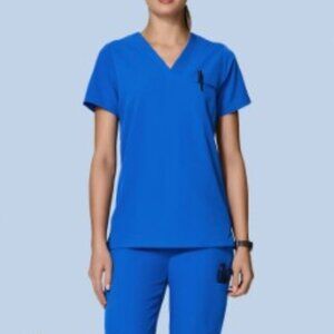 Mandala Women's One Pocket Scrub Top